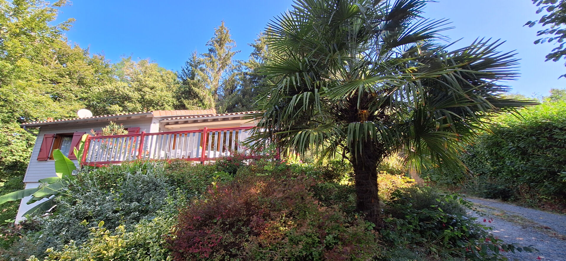 DOURNAZAC Maison avec étang et 4 ha de terrain