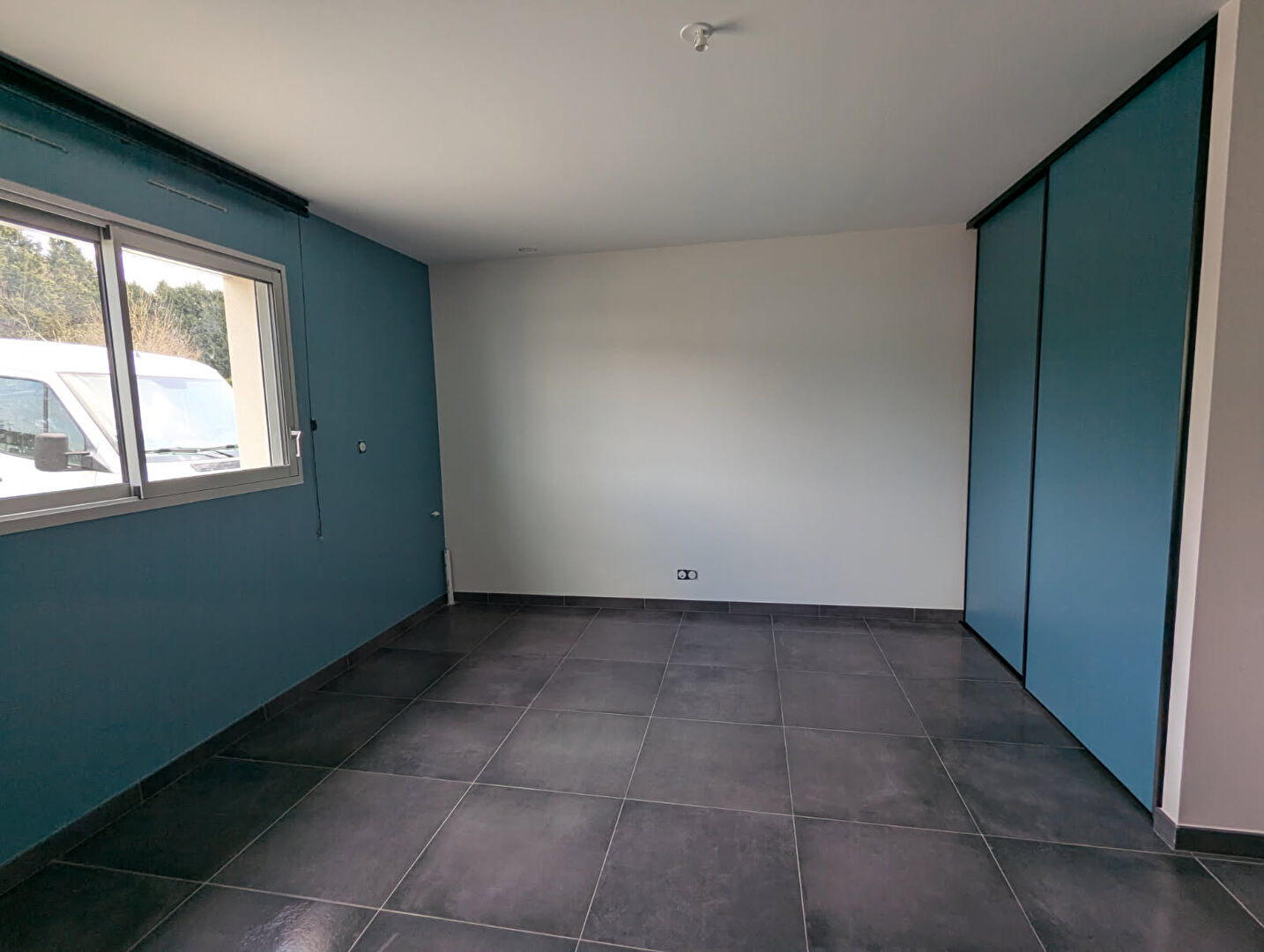 Photo Bureaux NEUF Pierre Buffiere 140 m2  idéal profession médicale ou para image 4/6