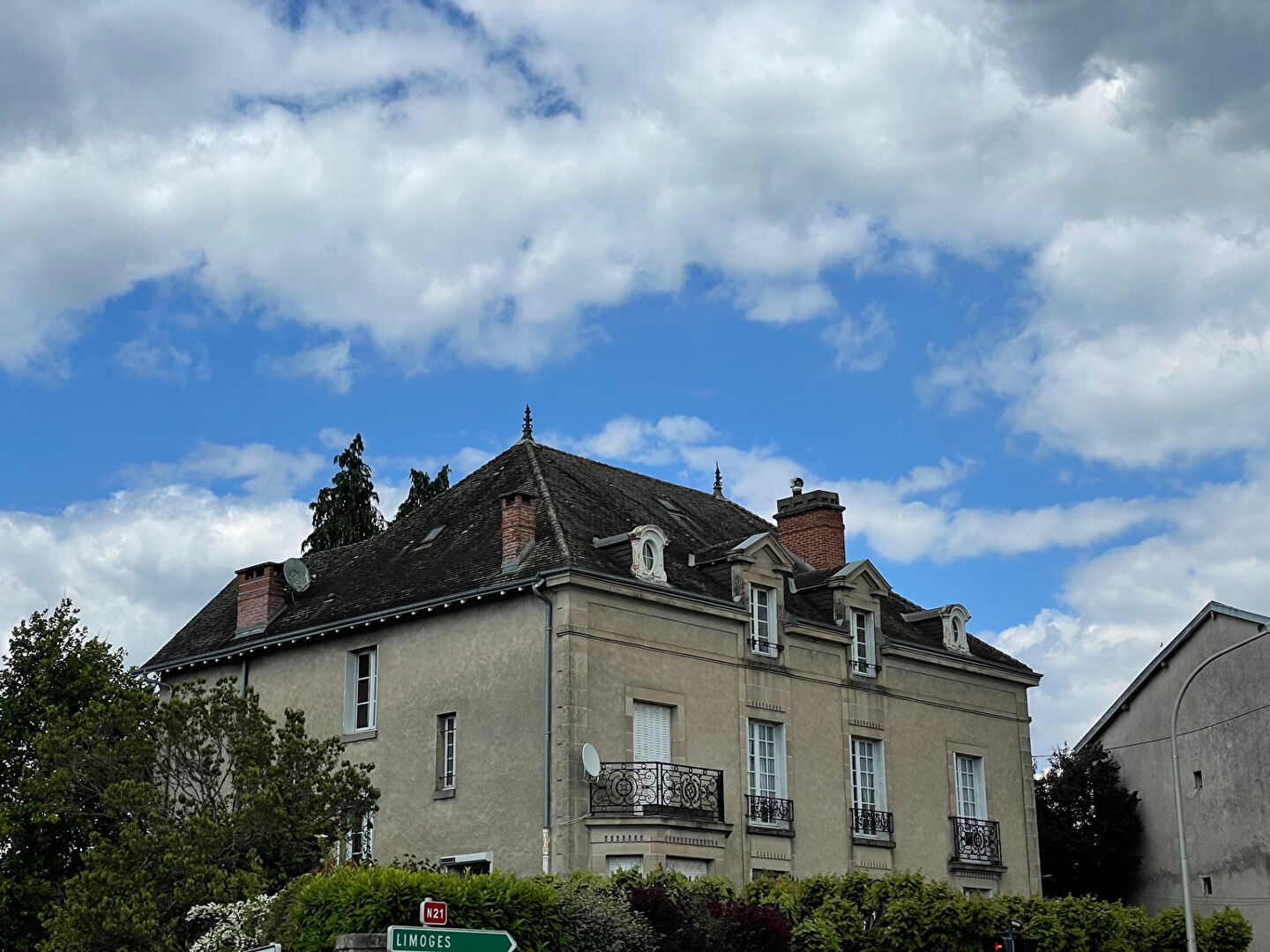 Photo Maison bourgeoise Aixe Sur Vienne 10 pièce(s) 350 m2 image 1/6