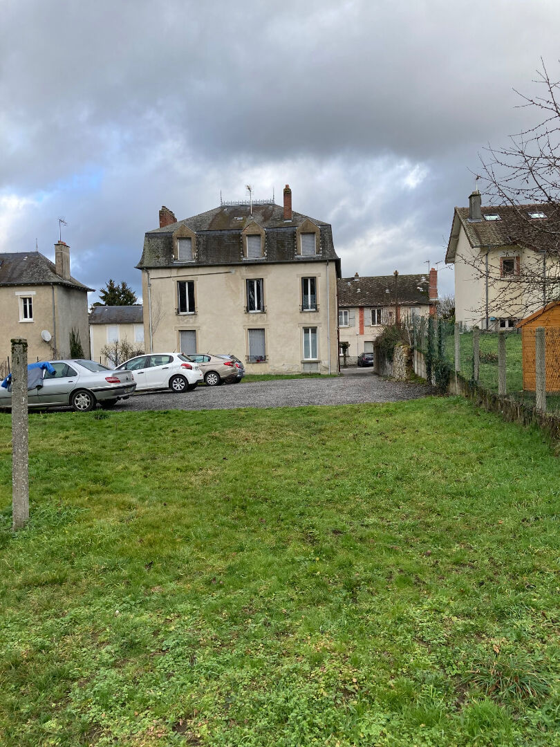 Immeuble Nexon 8 pièce(s) 242 m2