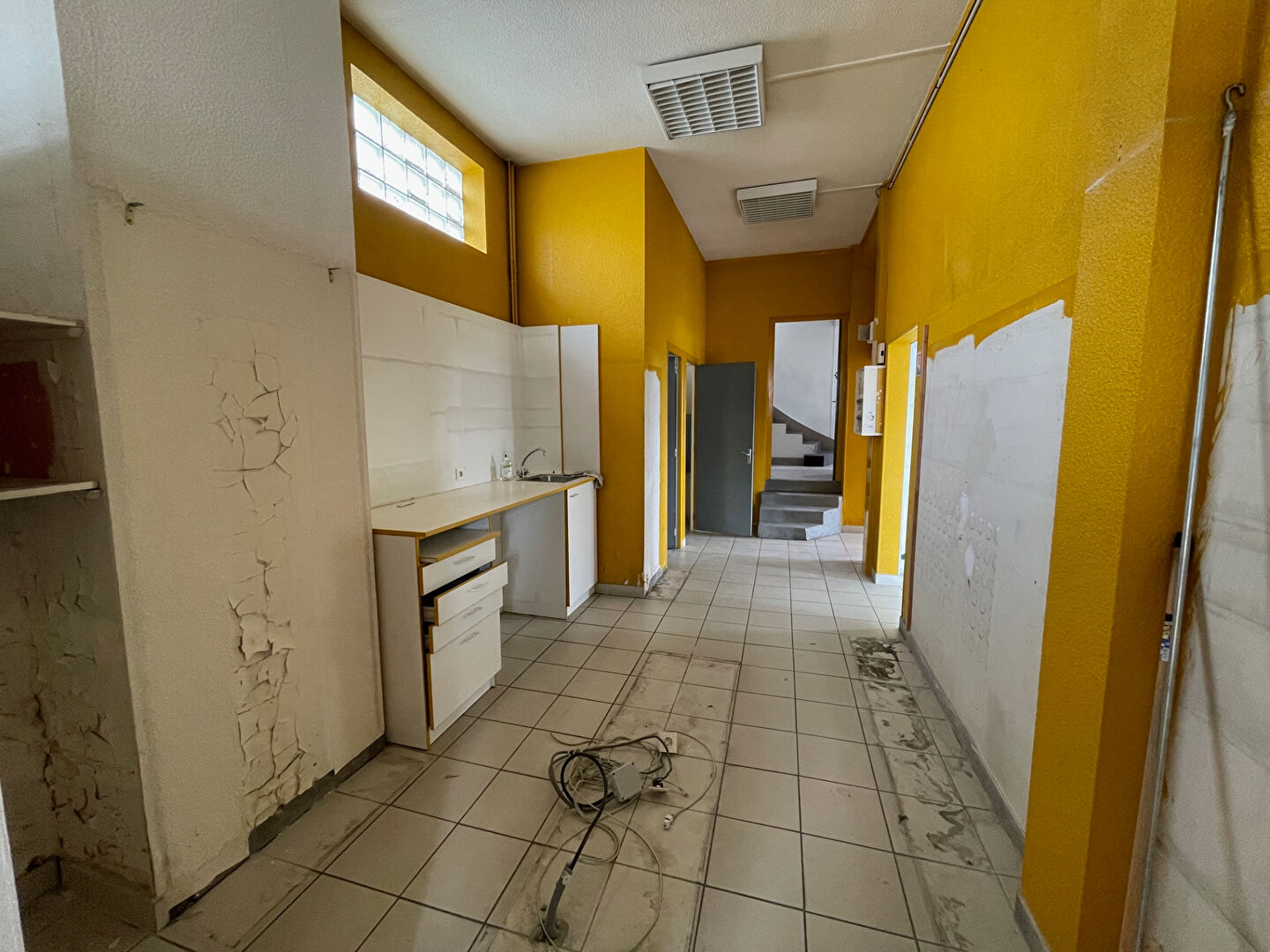 Photo Local professionnel Limoges 240 m2 image 3/6