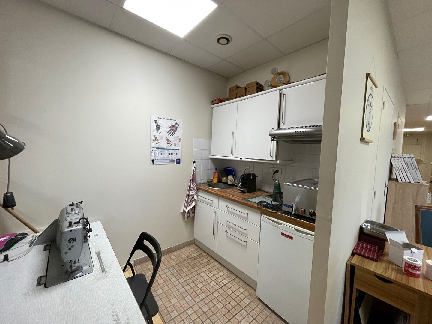 Photo Local professionnel ou 4 pièce(s) 107 m2 image 4/4