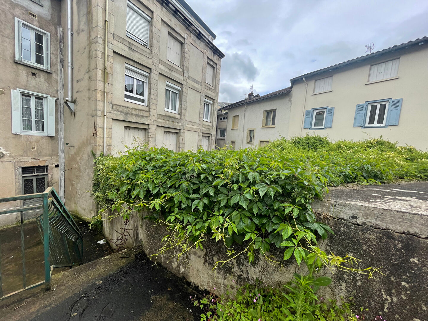 Photo SAINT JUNIEN  IMMEUBLE de RAPPORT A VENDRE image 5/5