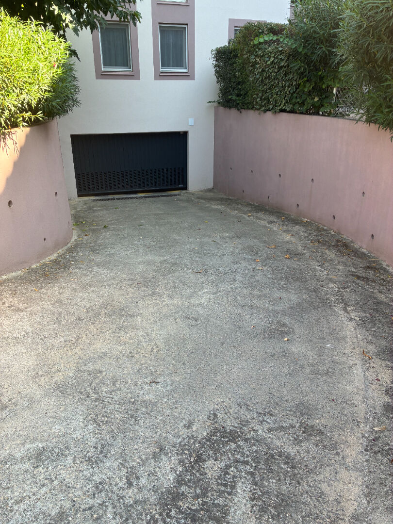 LATTES GARAGE PORT ARIANE