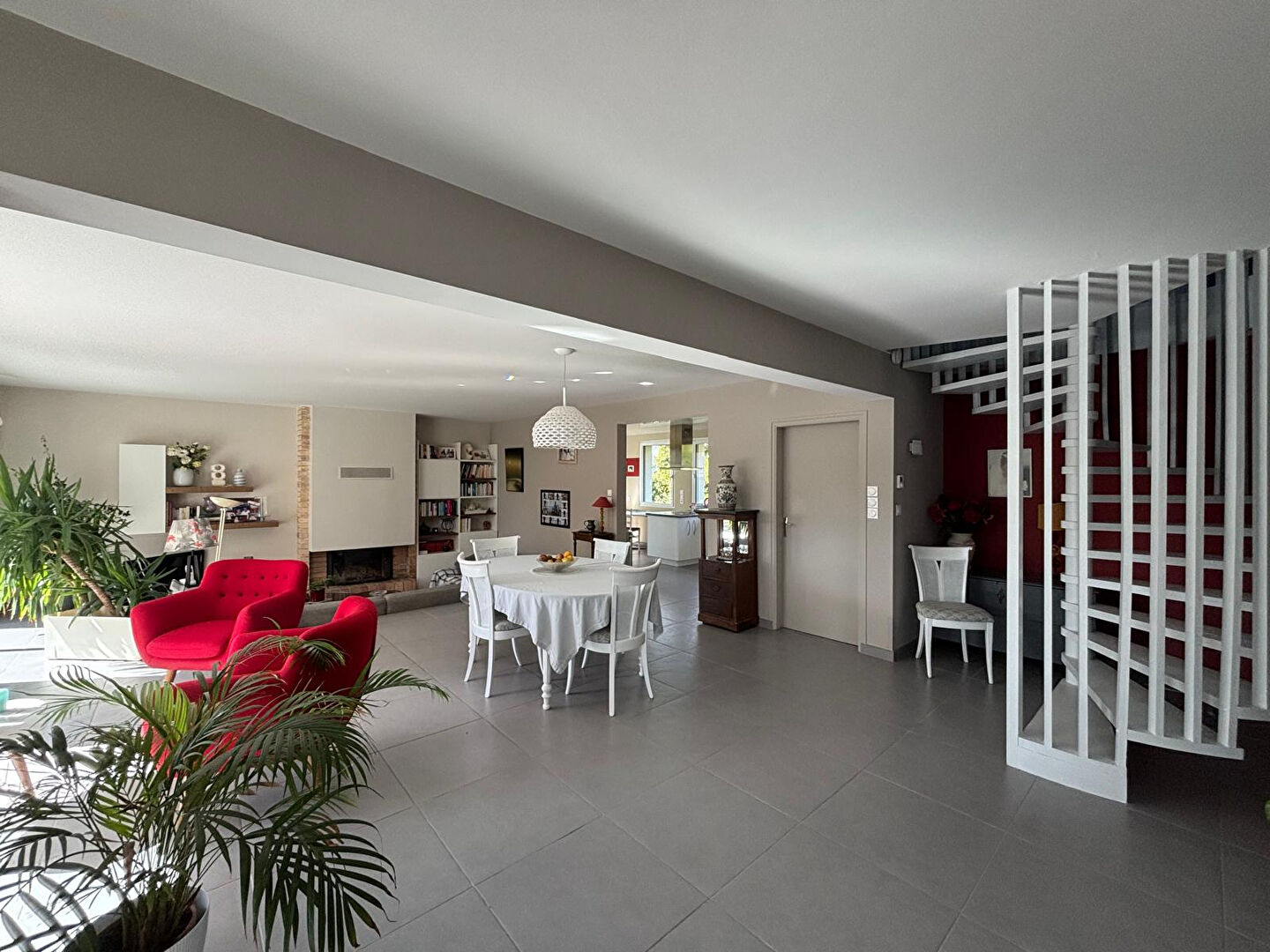 Photo BOURG BLANC MAISON 9 pièce(s) image 2/6