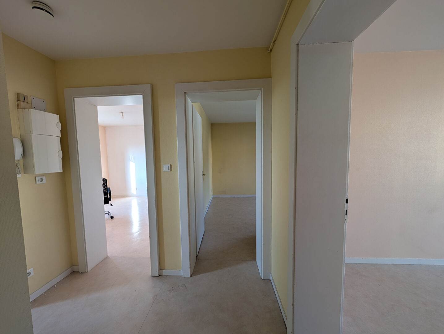 Photo Appartement Pontarlier 2 pièce(s) 48.75 m2 image 2/6