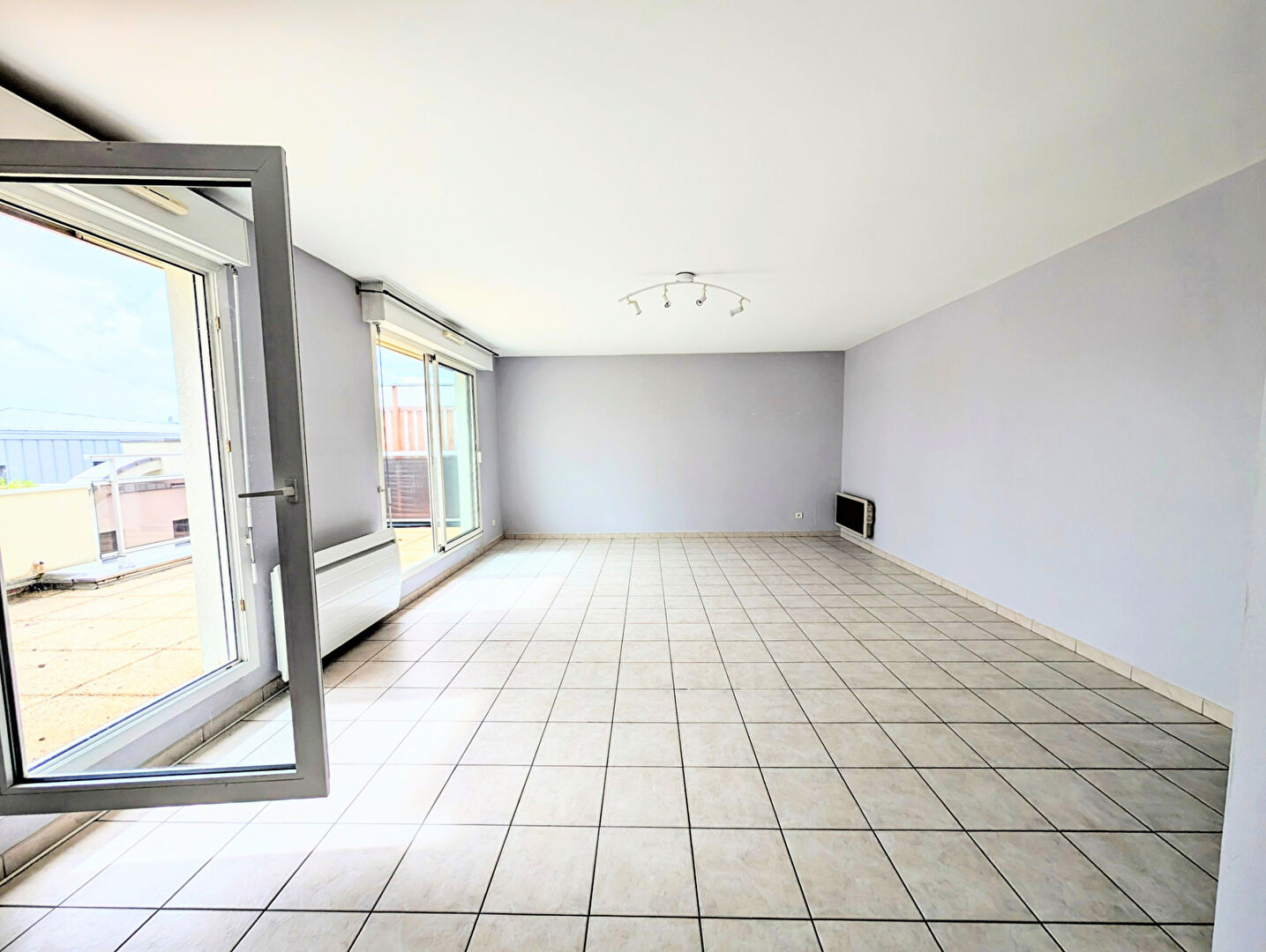 Photo Appartement Pontarlier 4 pièce(s) 101 m2 image 5/6