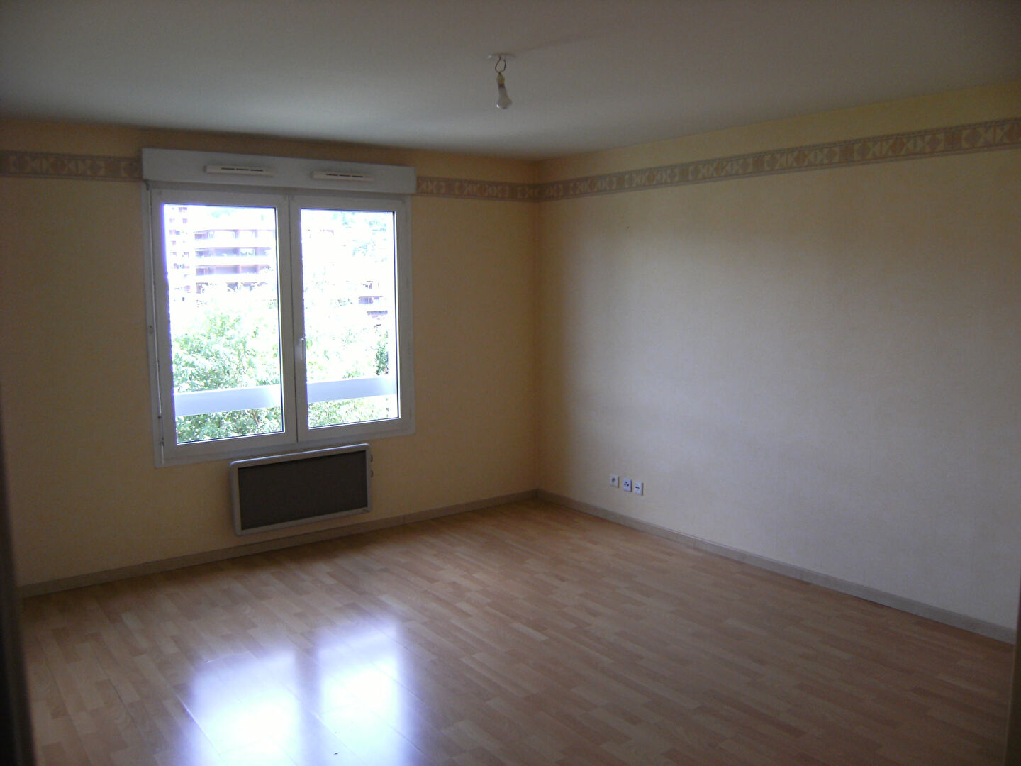 Photo Appartement Pontarlier 1 pièce(s) 33.7 m2 image 2/6