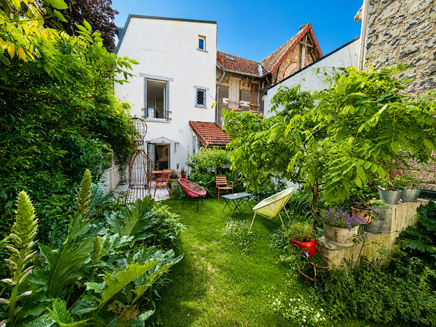 Maison La Garenne Colombes 6 pièces 4 chambres avec grand jardin
