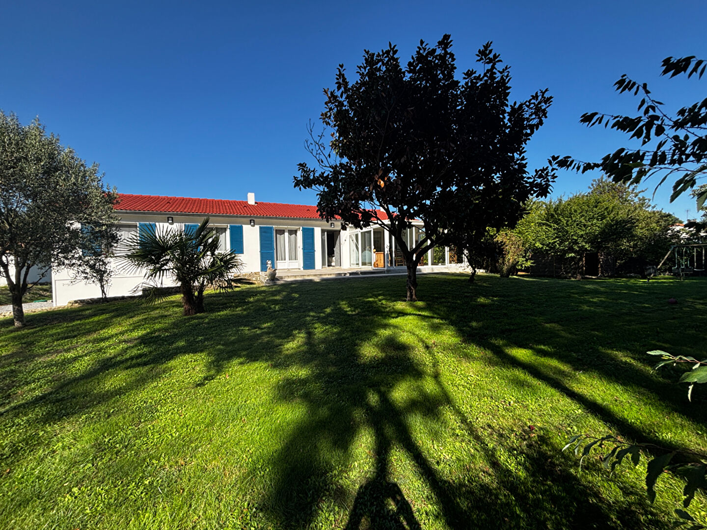 Photo Maison  6 pièce(s) 145 m2  SAINT LAURENT DE LA PREE image 1/6