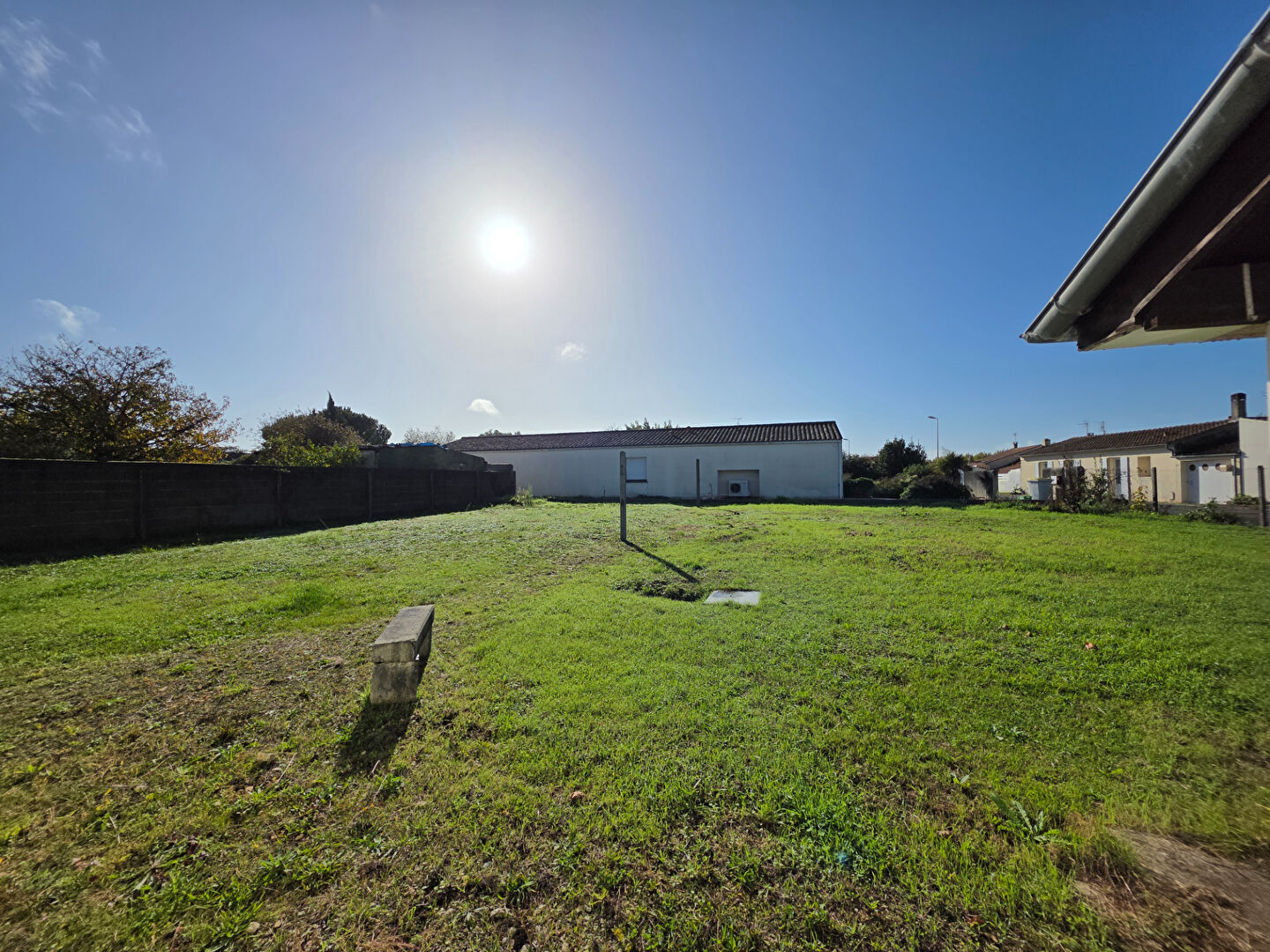 Photo Maison plain pied  avec deux garages à Echillais image 2/6