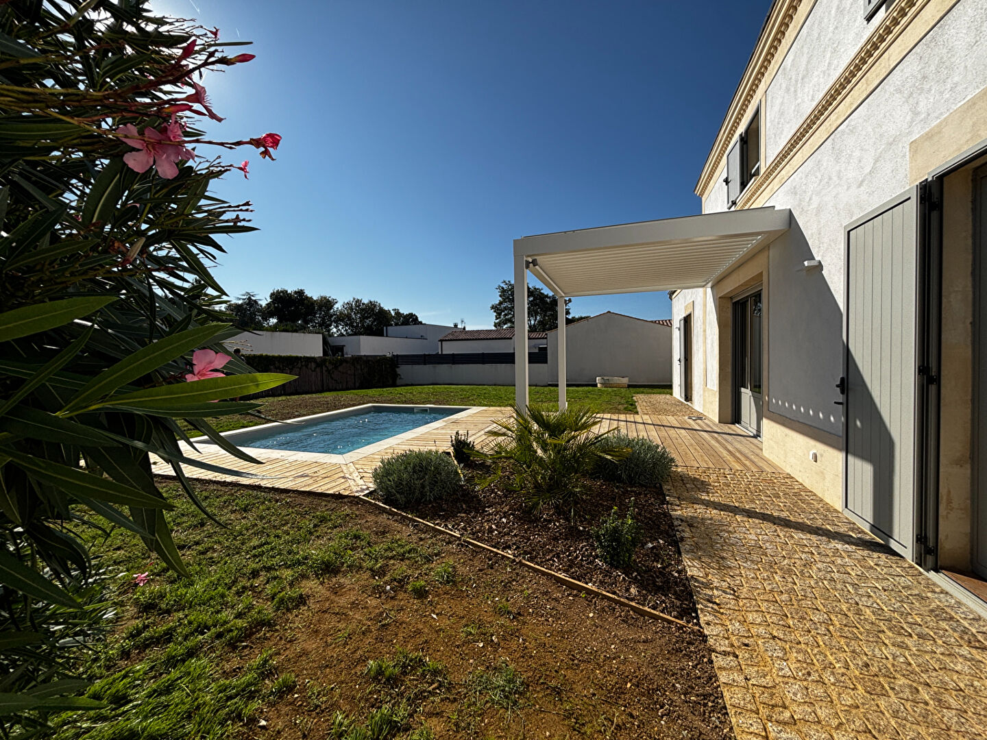 Photo Maison familiale 4 chambres à Saint-Laurent-de-la-Prée image 2/6