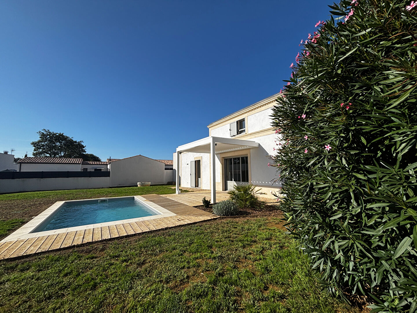 Photo Maison familiale 4 chambres à Saint-Laurent-de-la-Prée image 4/6