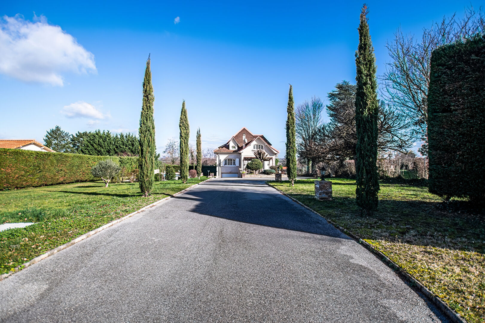 Photo Maison d'exception de 320 m² utiles image 1/6