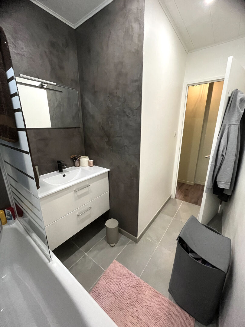 Photo Appartement T3 quartier St Claude  57 m2 image 5/6