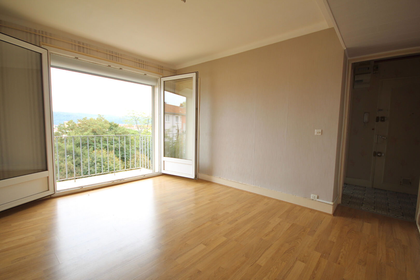Photo Appartement Besançon  3 pièces 54 m² image 2/6