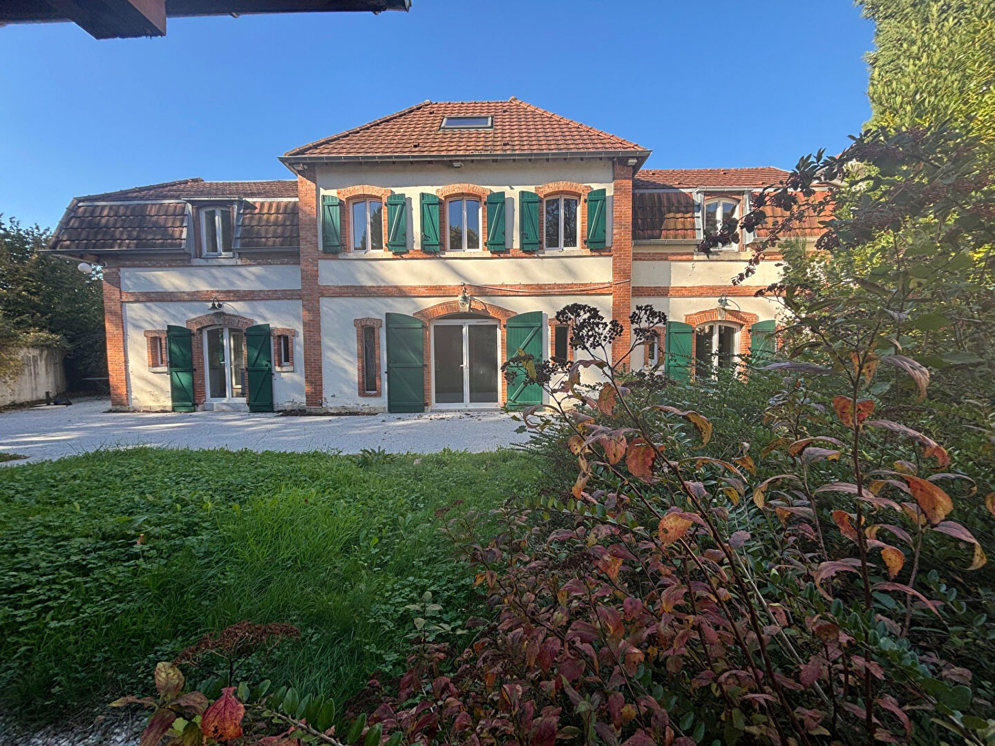 Maison Devecey , lieu privilégié !178 m2