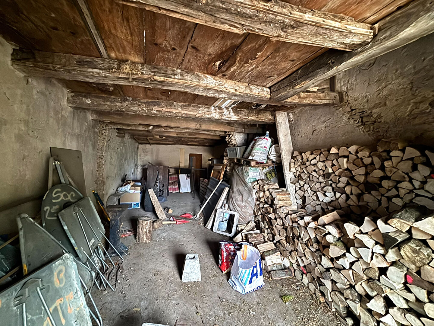 Photo Grange à vendre LE MOUTHEROT image 3/3