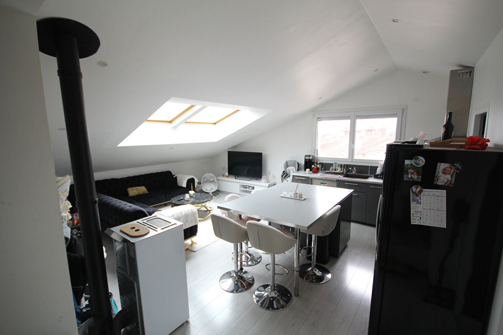 T2 Bis 80m2 au sol Centre Saint-Vit