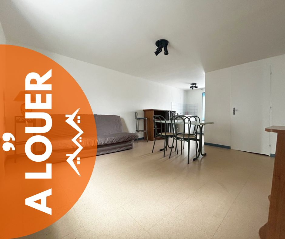 Photo Appartement Commercy 2 pièce(s) 42 m2 image 1/6