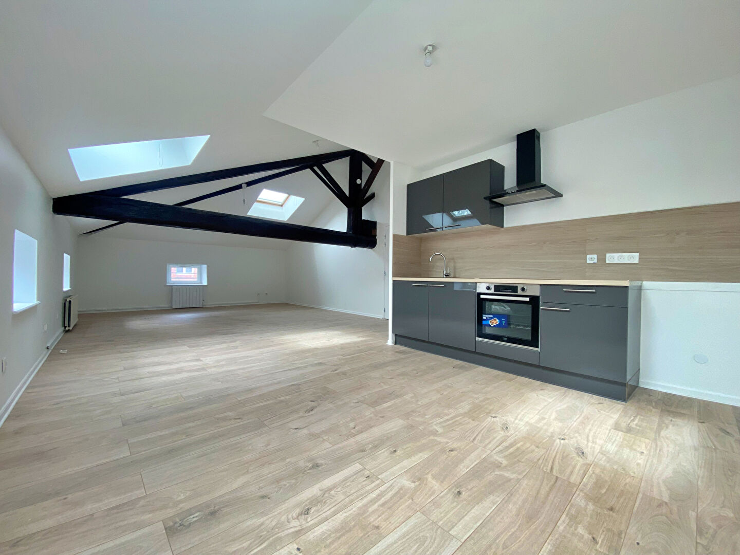 Photo Immeuble Lerouville 10 pièce(s) 348 m2 image 2/6