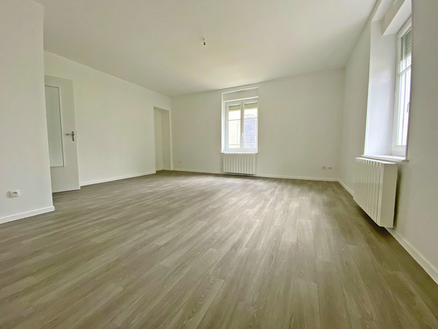 Photo Immeuble Lerouville 10 pièce(s) 348 m2 image 6/6