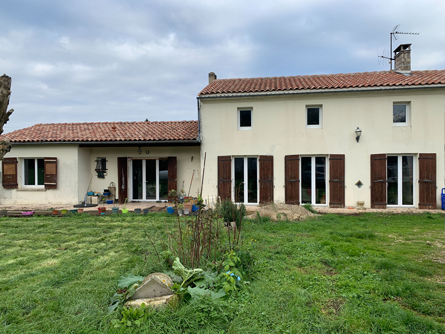 Charentaise proche Saintes et Saint-Porchaire