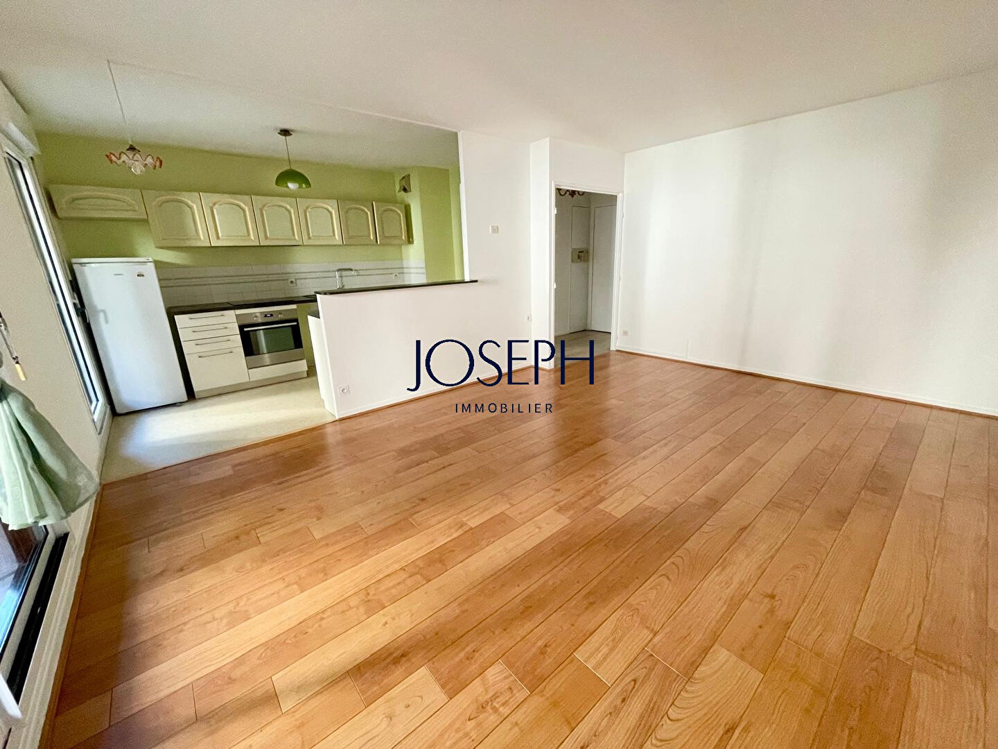 COMPANS CAFFARELLI - Très beau T2 de 50 m² avec terrasse et parking en sous-sol.