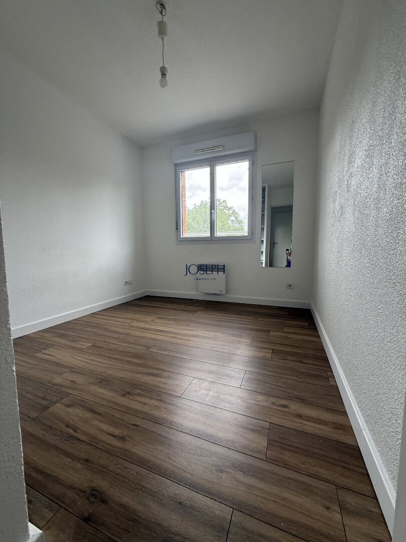 Photo SAINT HILAIRE T3 MODERNE AVEC TERRASSE & PARKING image 6/6