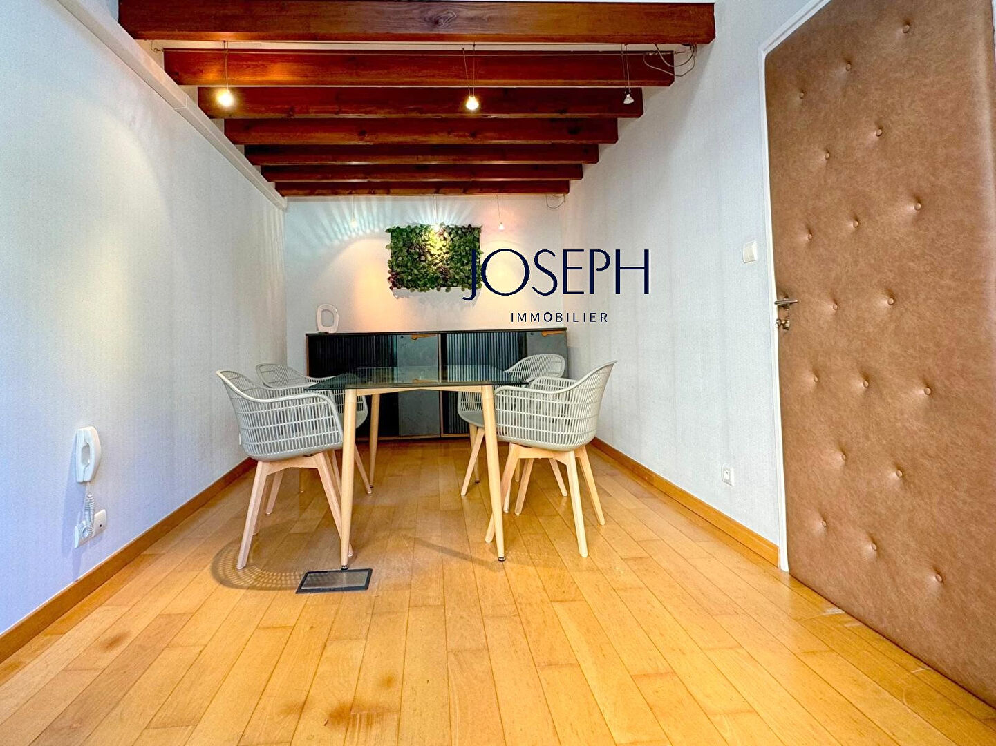 Photo PONT DES DEMOISELLES - Local professionnel/bureaux rénovés en rez-de-chaussée image 2/4