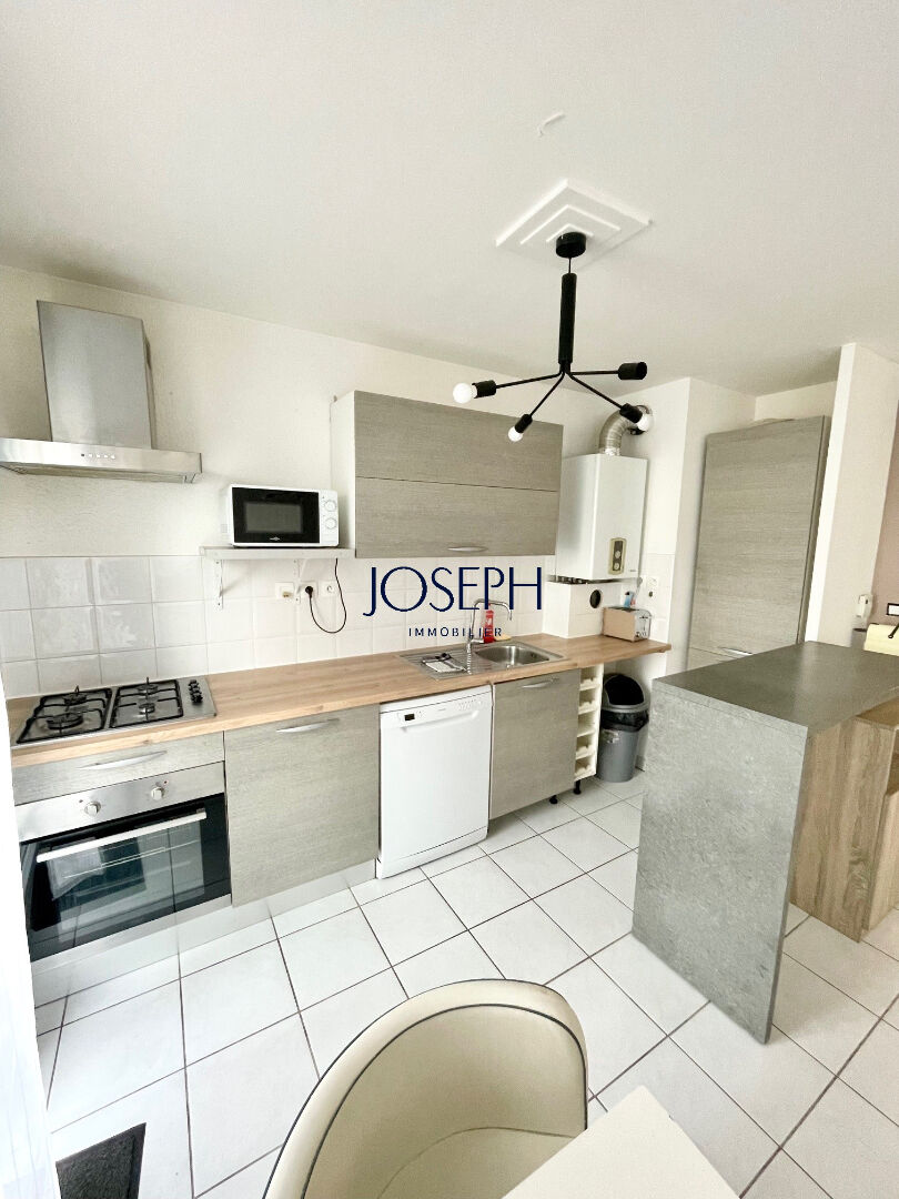 Photo BLAGNAC ANDROMEDE - Très Beau T3 meublé, calme avec terrasse et parking image 2/5