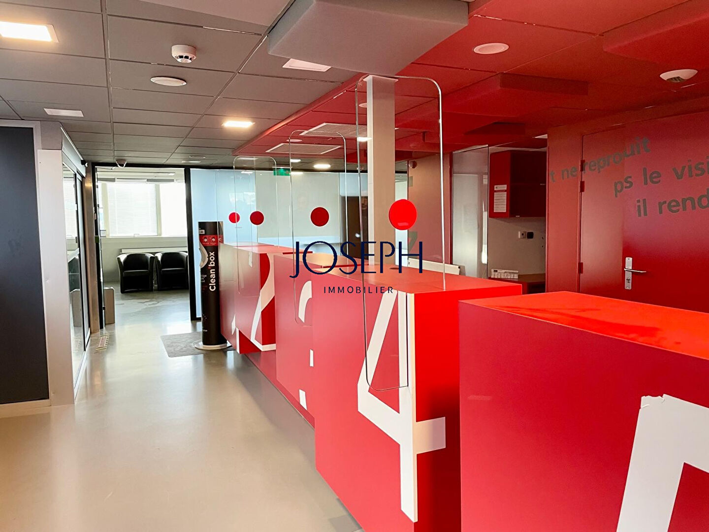 SAINT JEAN - CLINIQUE - Plateau de 400 m² de bureaux aménagés pour profession médicale / paramédicale ou administratif spécialisé