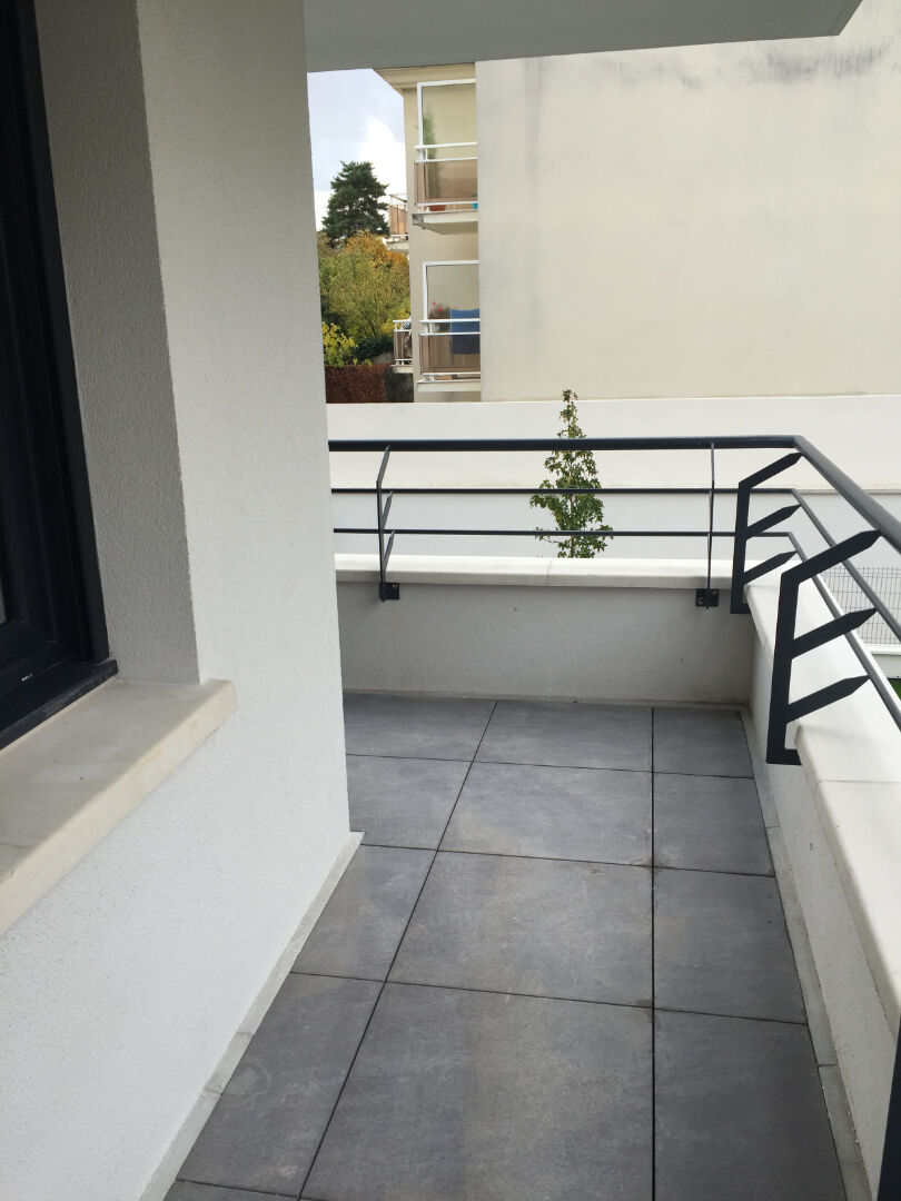 Photo F3 + Terrasse + Parking image 3/6