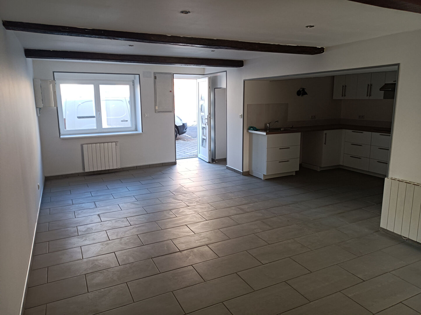 Maison mitoyenne de 133 m2 sh avec 2 logements à les MAZURES