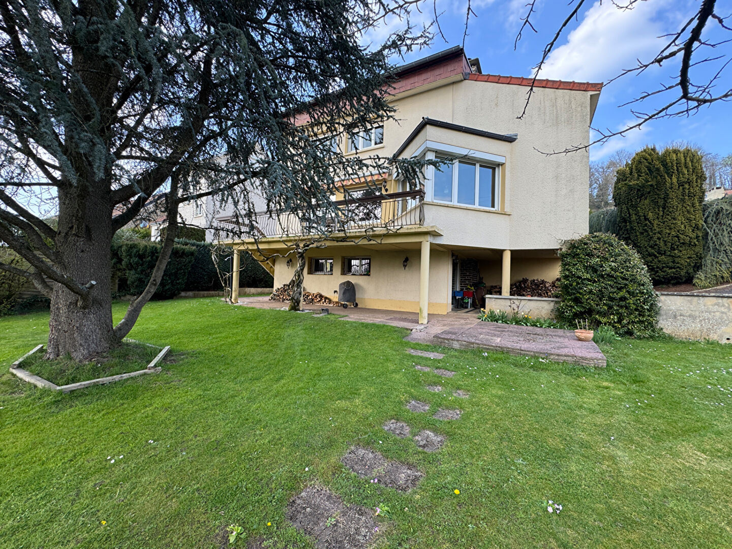 Maison 4 pièces 226 m² · à Charleville · 226 m² · 339 000 €