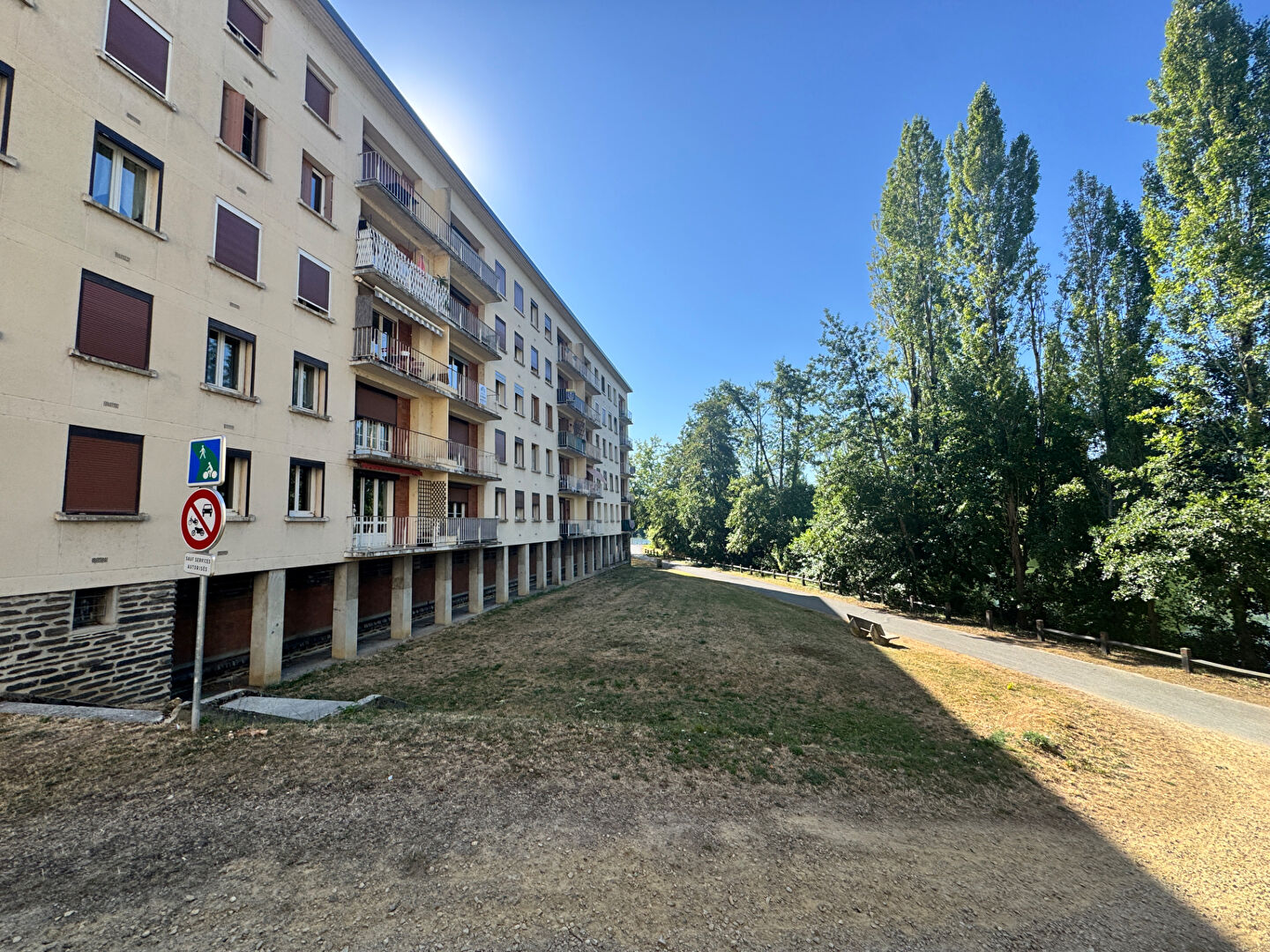 Appartement 2 pièces 47 m² · à Charleville · 46,8 m² · 58 000 €