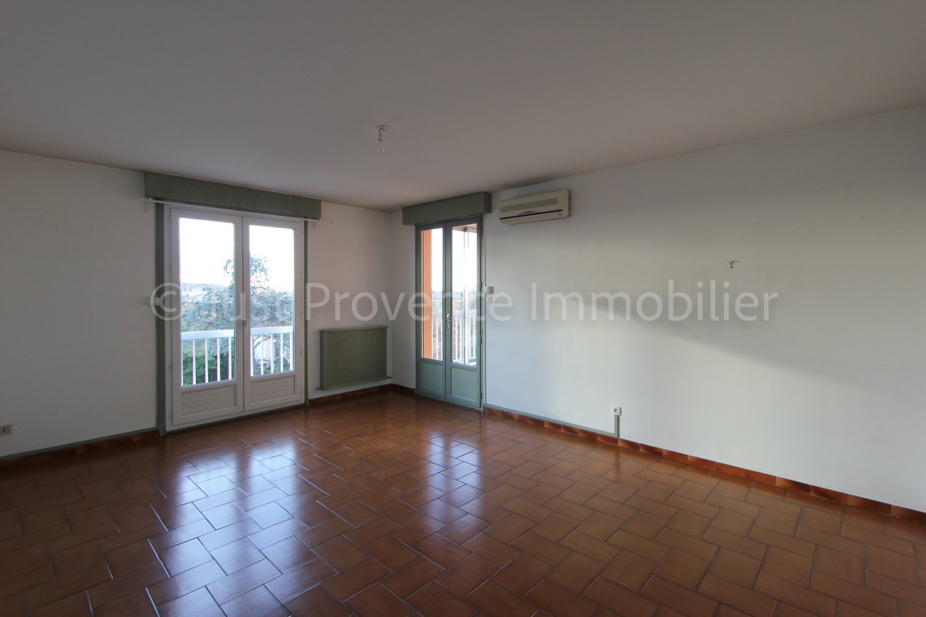 Carpentras appartement de type 3 de 83.01m2