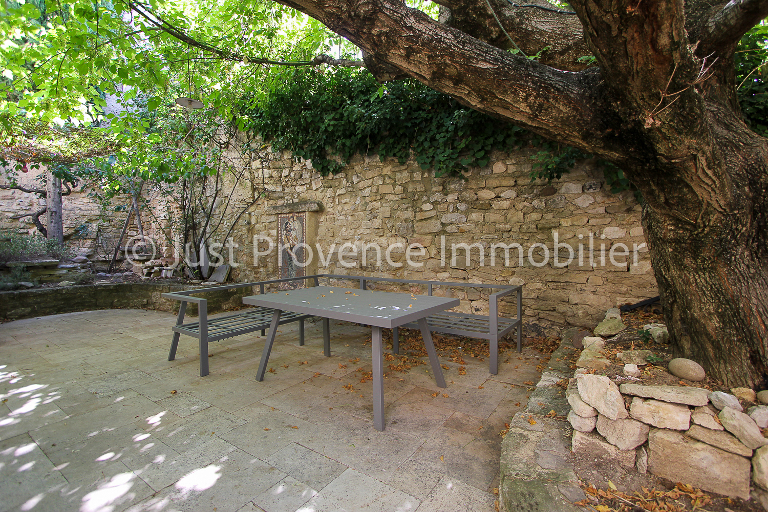 Agence immobilière de JUST PROVENCE IMMOBILIER Caromb