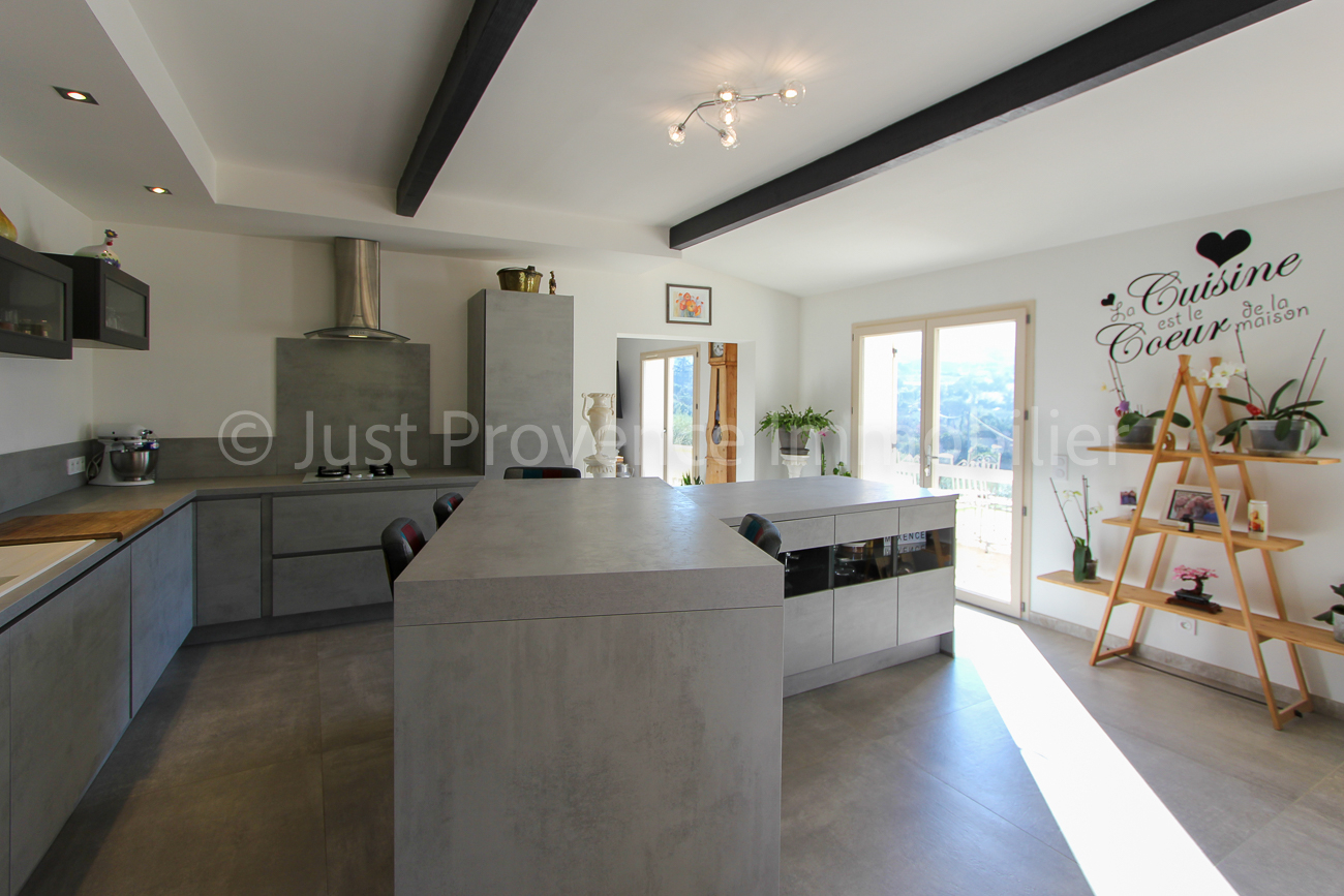 Photo À vendre maison Méthamis 5 pièces 126.28 m2 avec piscine et garage image 6/6