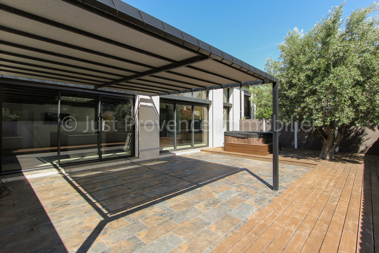Agence immobilière de JUST PROVENCE IMMOBILIER Caromb