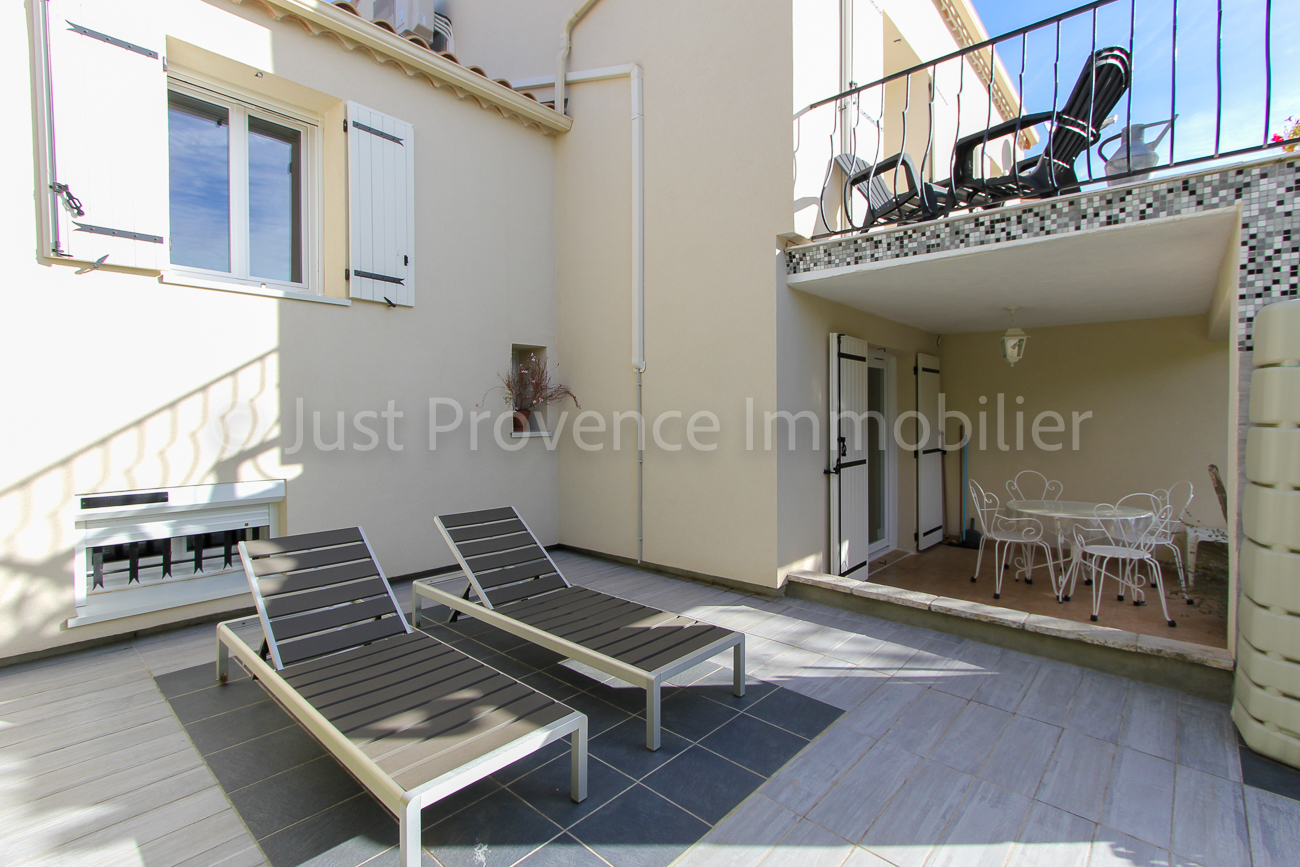 Photo Maison Caromb 6 pièces 175 m2 image 2/6