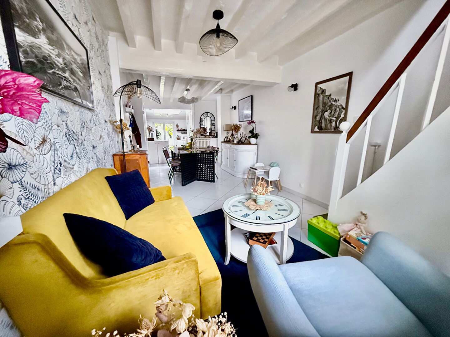 Photo PIERRELAYE centre-ville, ancien corps de ferme rénové. image 2/6