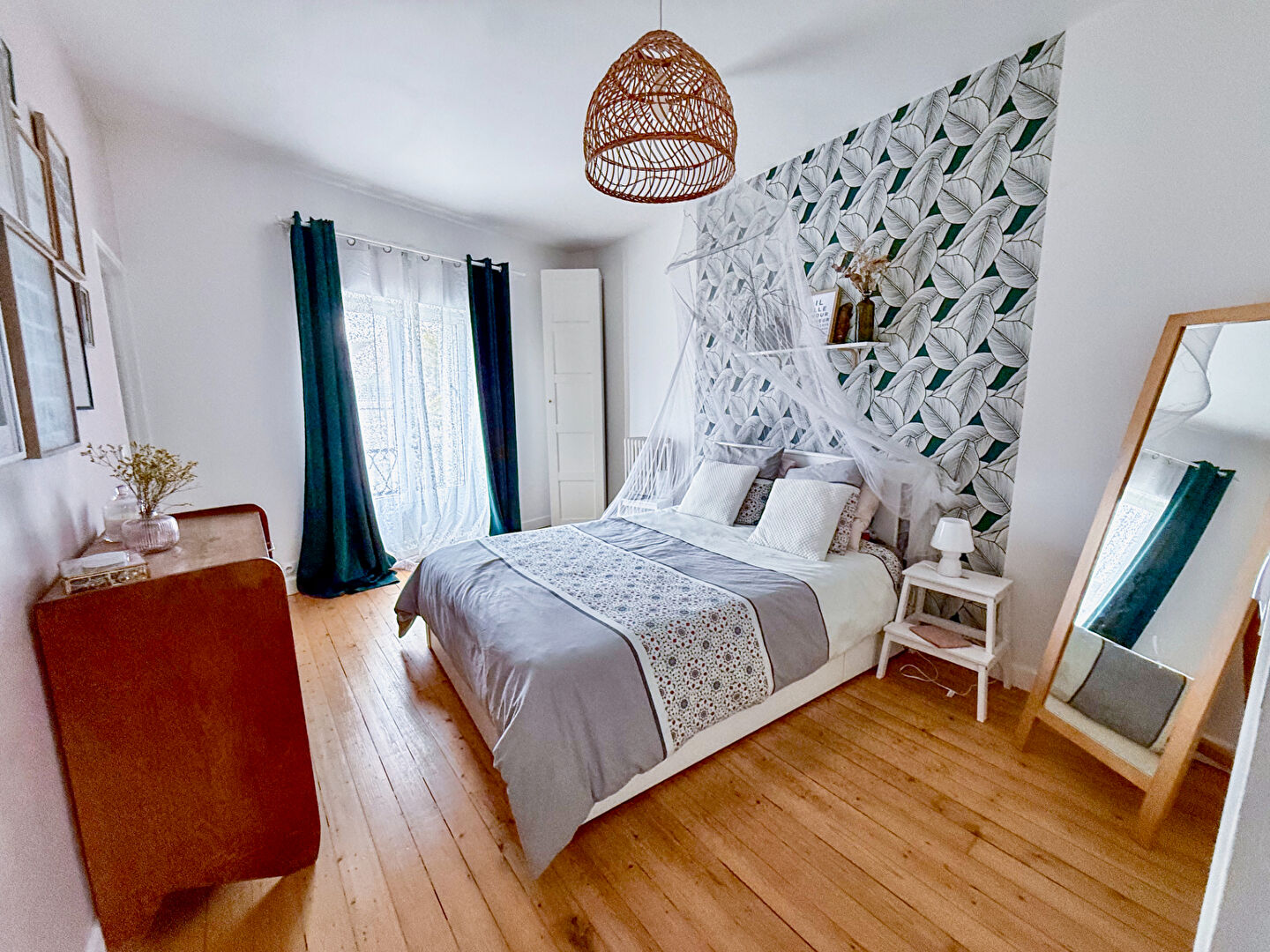 Photo PIERRELAYE centre-ville, ancien corps de ferme rénové. image 6/6