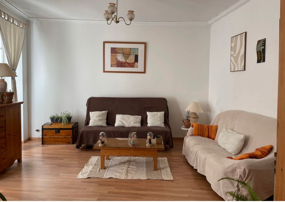 Photo À Casseneuil, magnifique maison de ville avec jardin image 3/6