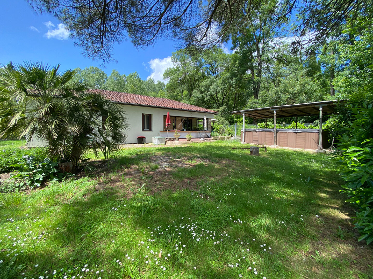 Belle maison de plain pied à Casseneuil au calme