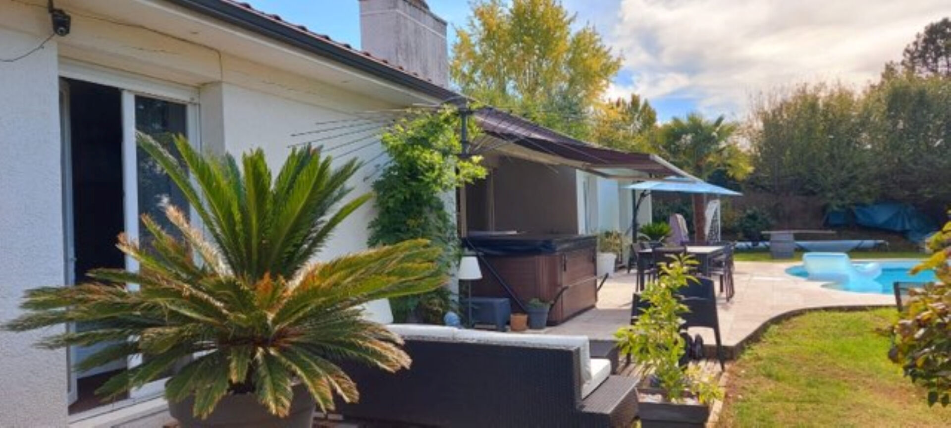 Maison de plain pied à Villeneuve/Lot avec piscine