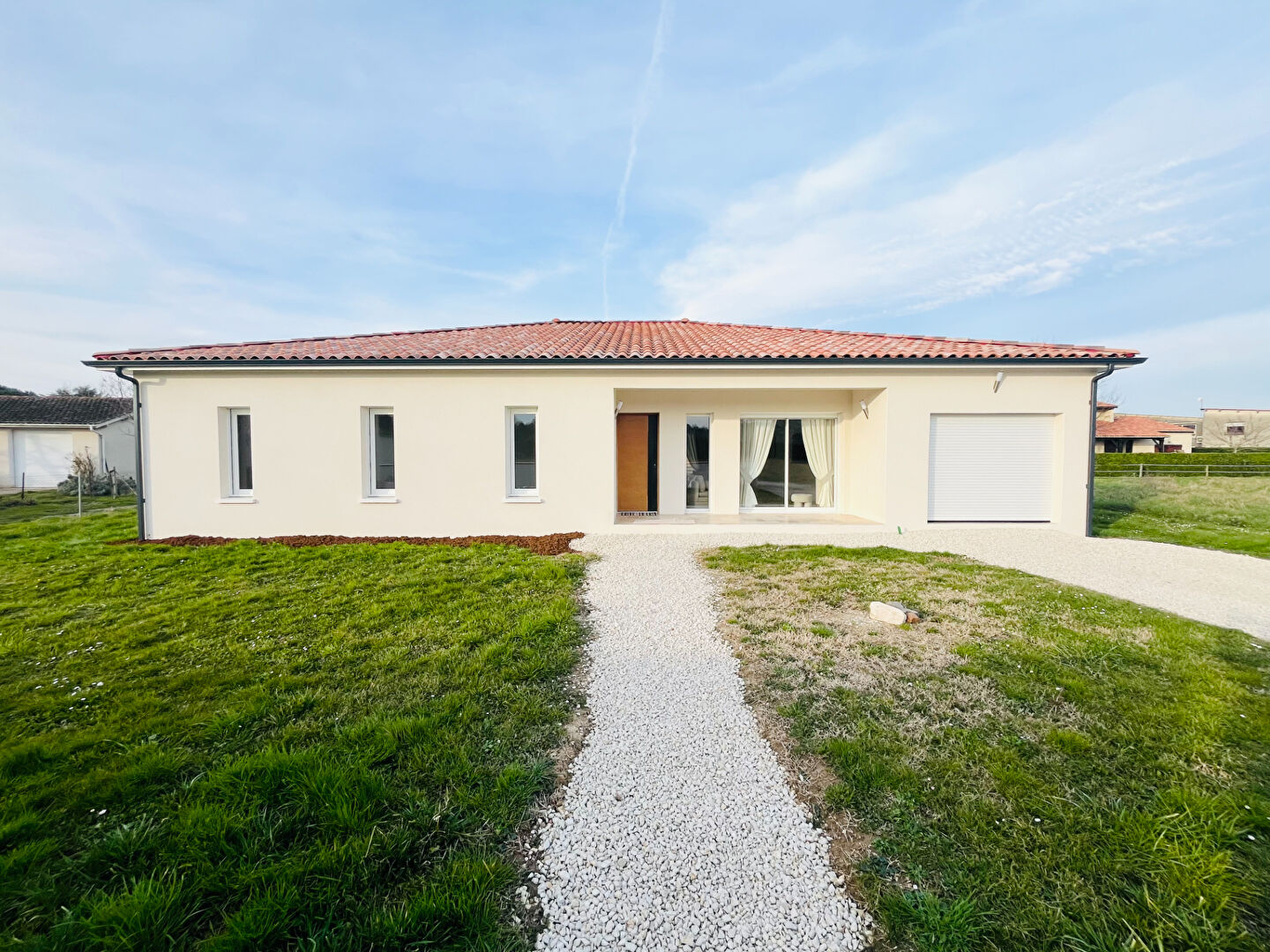 Photo A Bias, maison neuve de plain pied avec jardin et garage image 3/6