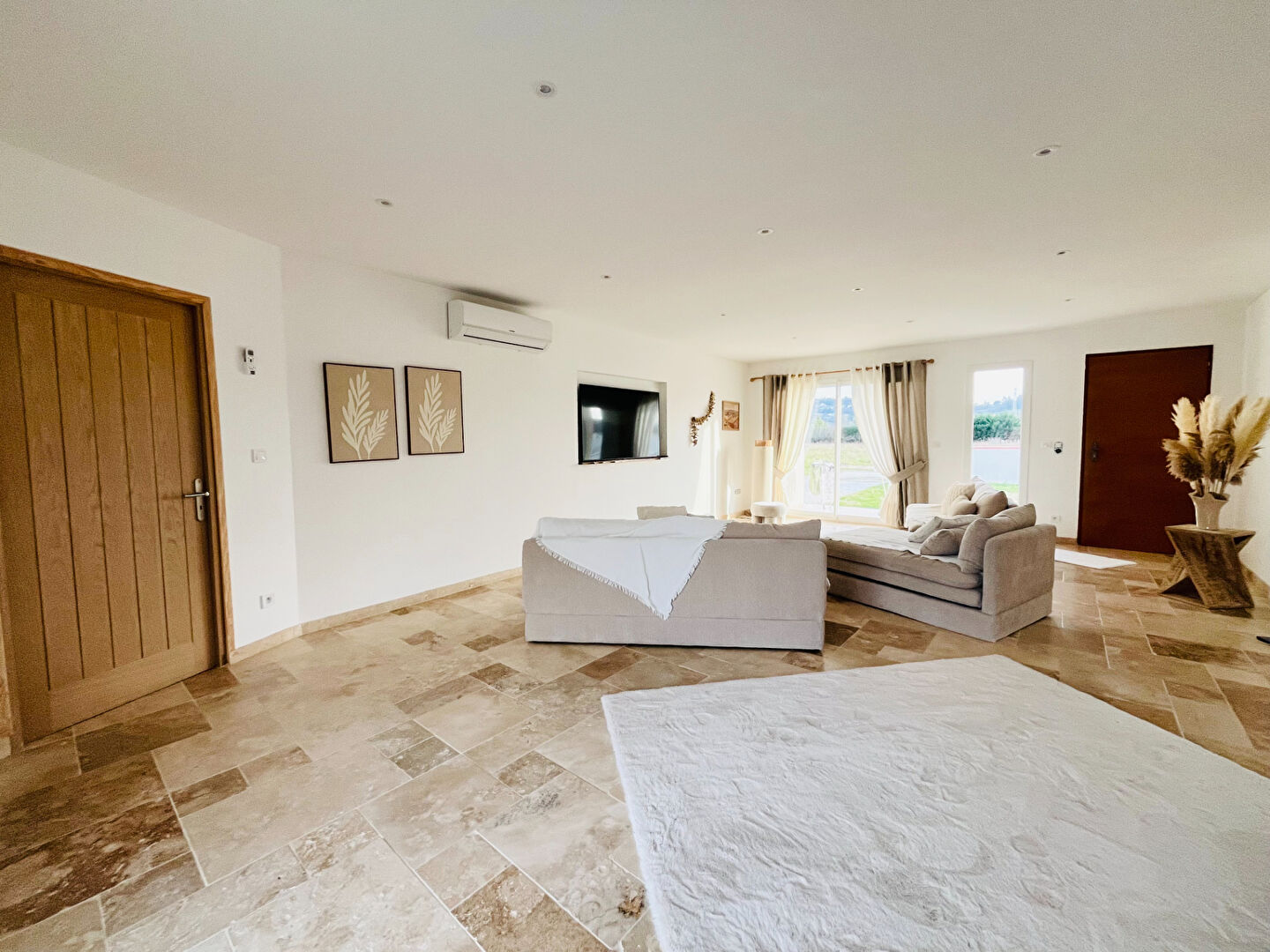 Photo A Bias, maison neuve de plain pied avec jardin et garage image 5/6