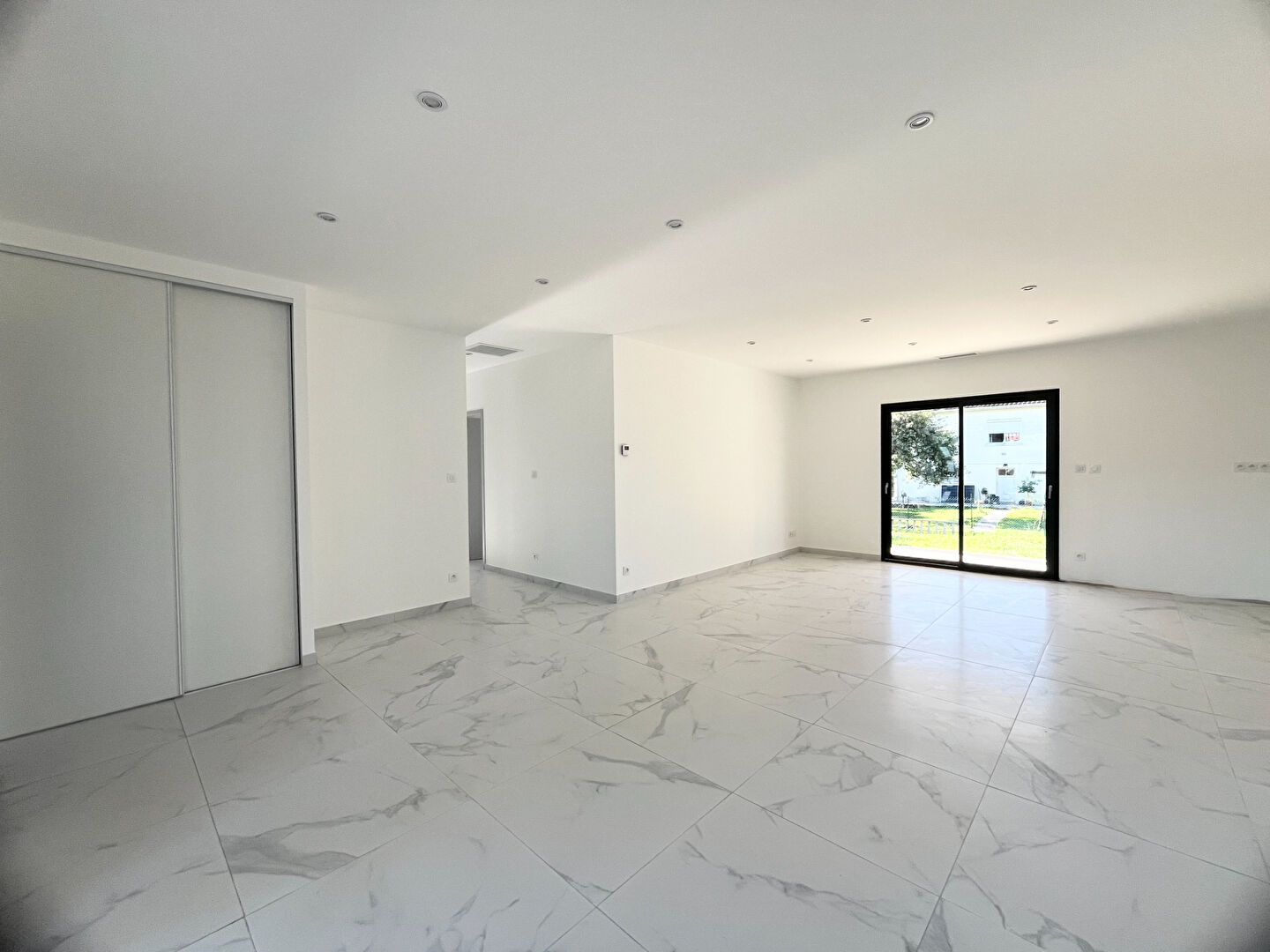 Photo Villeneuve-sur-Lot, maison neuve contemporaine (RT 2020) de plain pied image 3/6