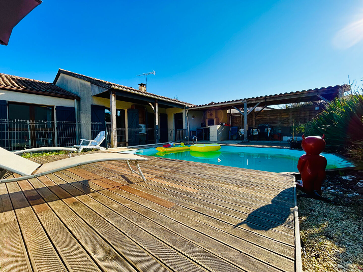 Photo Maison de plain-pied avec piscine à Villeneuve-sur-Lot image 1/6